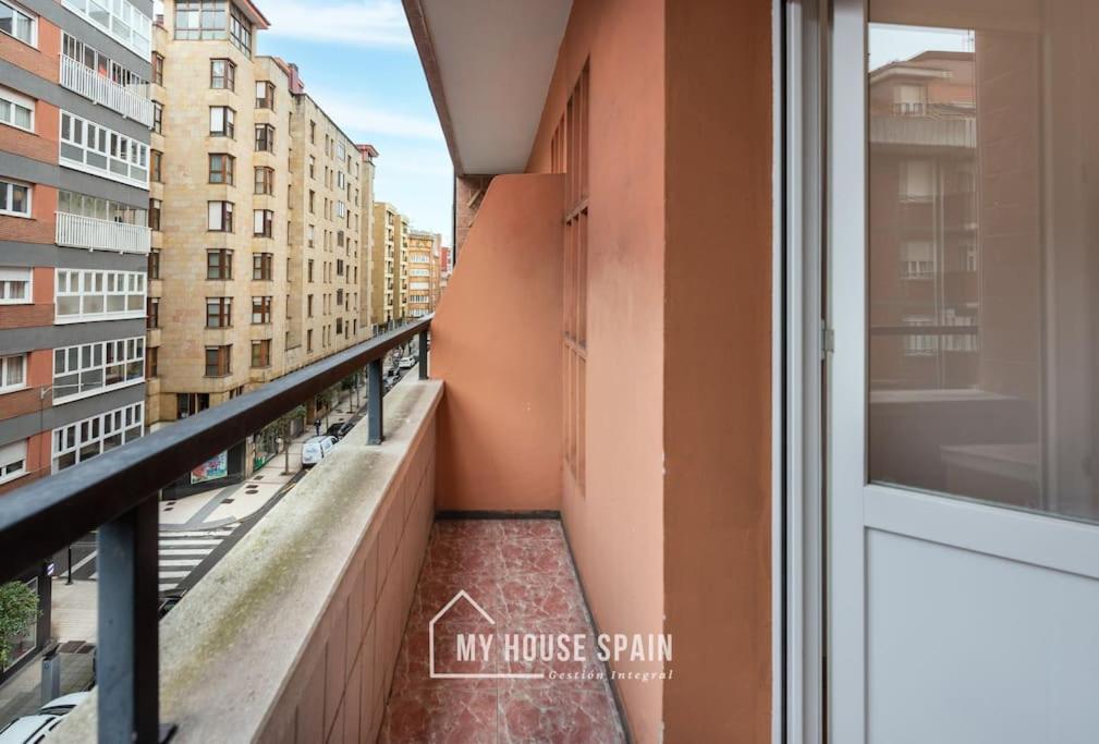 Myhousespain - Luminoso Y Amplio Piso En El Centro Gijon Bagian luar foto